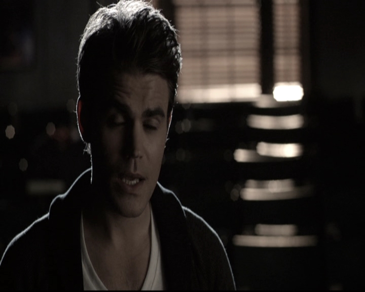 VampireDiariesWorld-dot-nl_6x17ABirdInAGildedCage0600.jpg