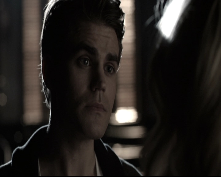 VampireDiariesWorld-dot-nl_6x17ABirdInAGildedCage0609.jpg