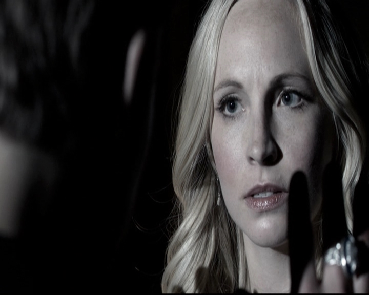 VampireDiariesWorld-dot-nl_6x17ABirdInAGildedCage0615.jpg