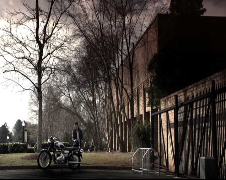 VampireDiariesWorld-dot-nl_6x17ABirdInAGildedCage0726.jpg