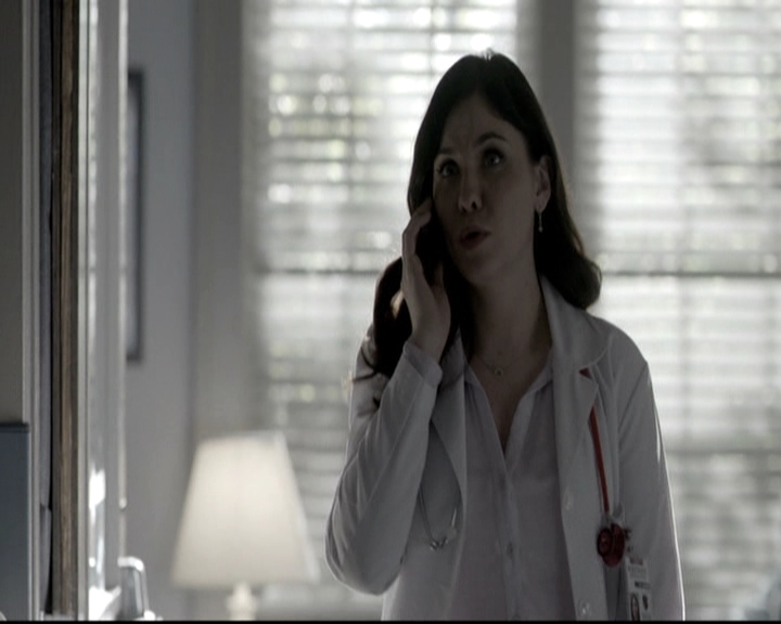 VampireDiariesWorld-dot-nl_6x17ABirdInAGildedCage0797.jpg