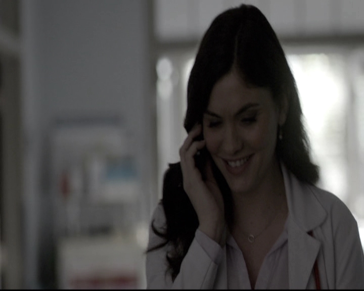 VampireDiariesWorld-dot-nl_6x17ABirdInAGildedCage0806.jpg