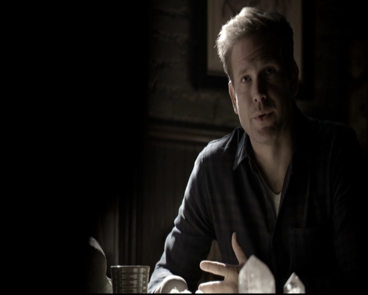 VampireDiariesWorld-dot-nl_6x17ABirdInAGildedCage0818.jpg