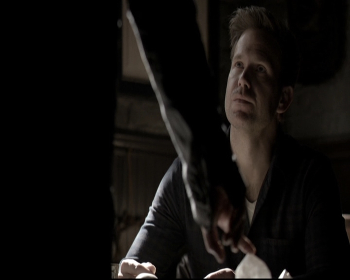 VampireDiariesWorld-dot-nl_6x17ABirdInAGildedCage0838.jpg