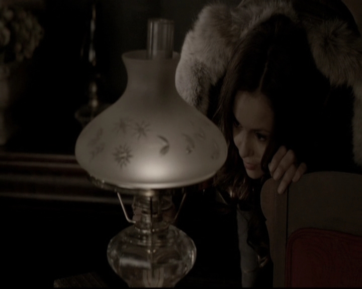 VampireDiariesWorld-dot-nl_6x17ABirdInAGildedCage0849.jpg