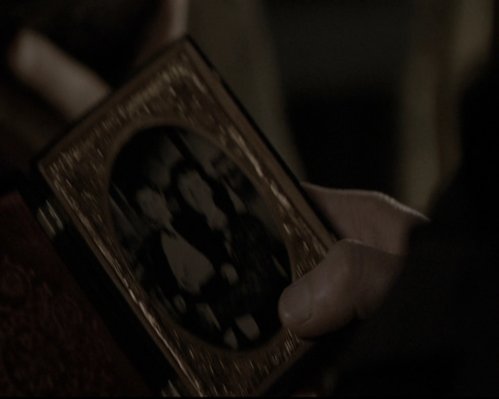VampireDiariesWorld-dot-nl_6x17ABirdInAGildedCage0870.jpg