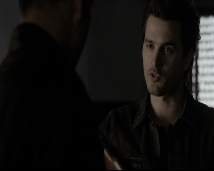 VampireDiariesWorld-dot-nl_6x17ABirdInAGildedCage1245.jpg