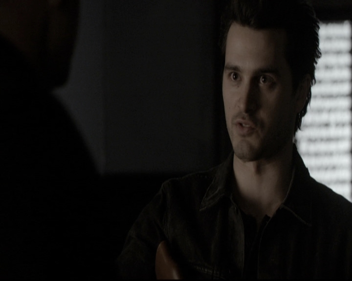 VampireDiariesWorld-dot-nl_6x17ABirdInAGildedCage1271.jpg