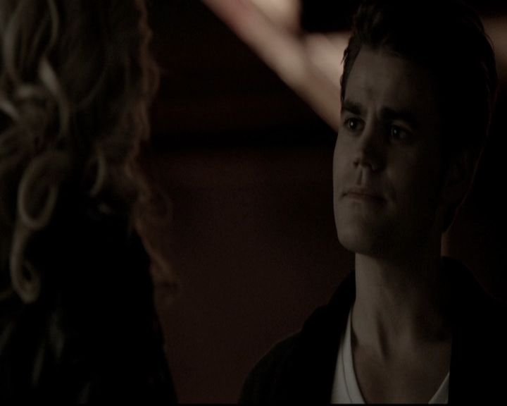 VampireDiariesWorld-dot-nl_6x17ABirdInAGildedCage1578.jpg