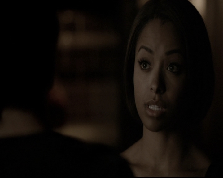 VampireDiariesWorld-dot-nl_6x17ABirdInAGildedCage2253.jpg