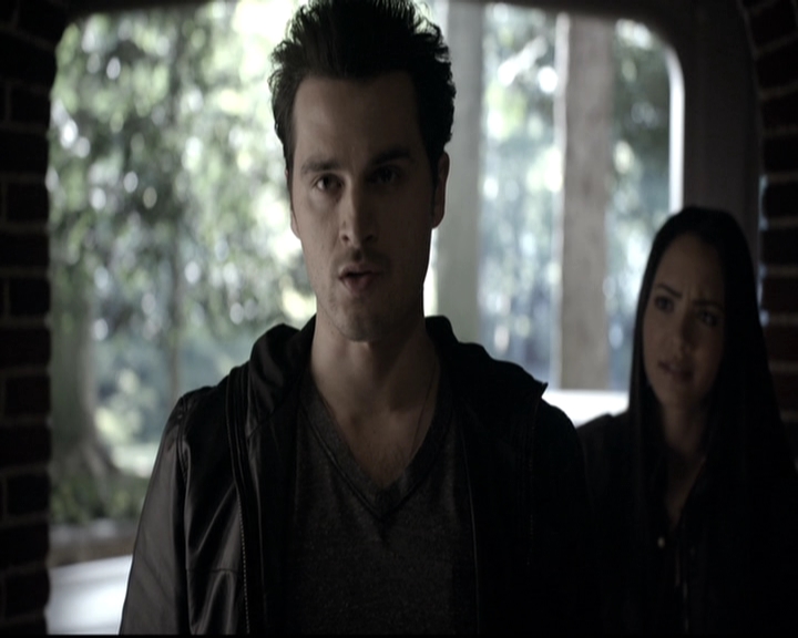 VampireDiariesWorld-dot-nl_6x18INeverCouldLoveLikeThat0165.jpg