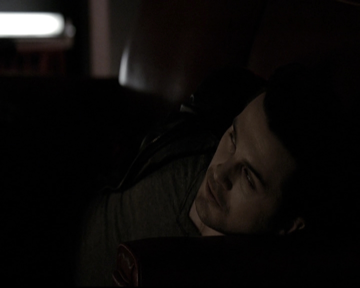 VampireDiariesWorld-dot-nl_6x18INeverCouldLoveLikeThat0770.jpg