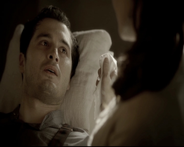 VampireDiariesWorld-dot-nl_6x18INeverCouldLoveLikeThat0868.jpg