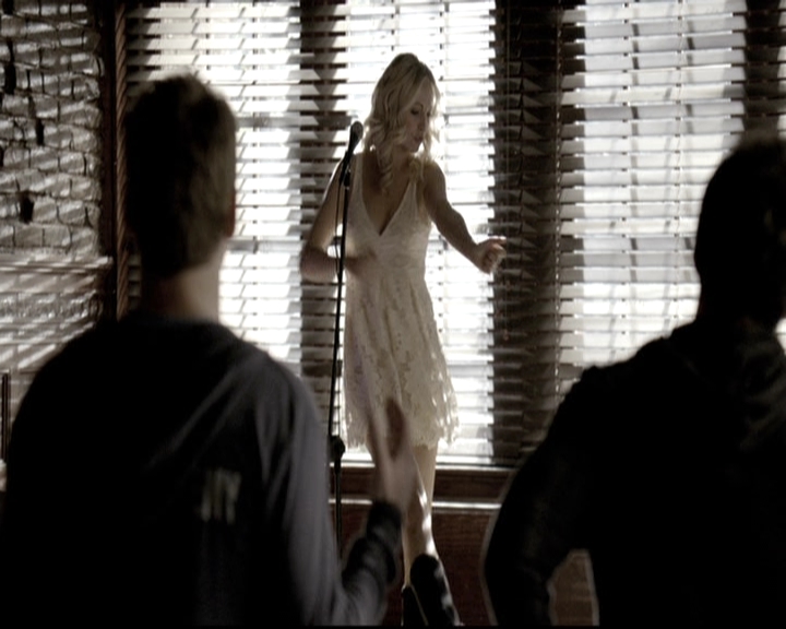 VampireDiariesWorld-dot-nl_6x18INeverCouldLoveLikeThat0878.jpg