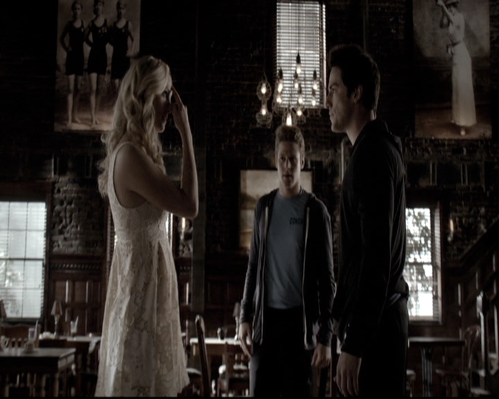 VampireDiariesWorld-dot-nl_6x18INeverCouldLoveLikeThat1400.jpg