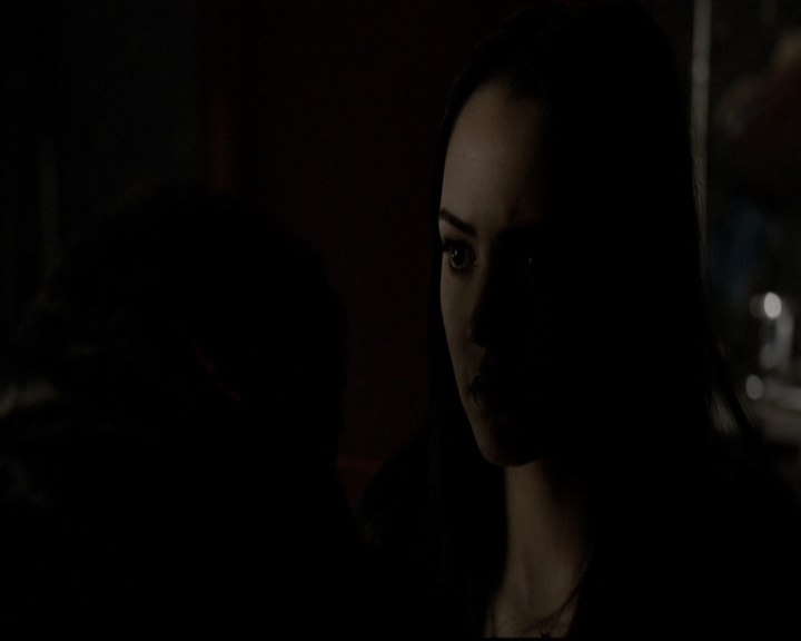VampireDiariesWorld-dot-nl_6x18INeverCouldLoveLikeThat1645.jpg