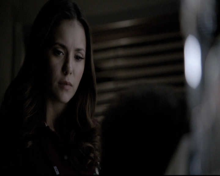 VampireDiariesWorld-dot-nl_6x18INeverCouldLoveLikeThat2006.jpg