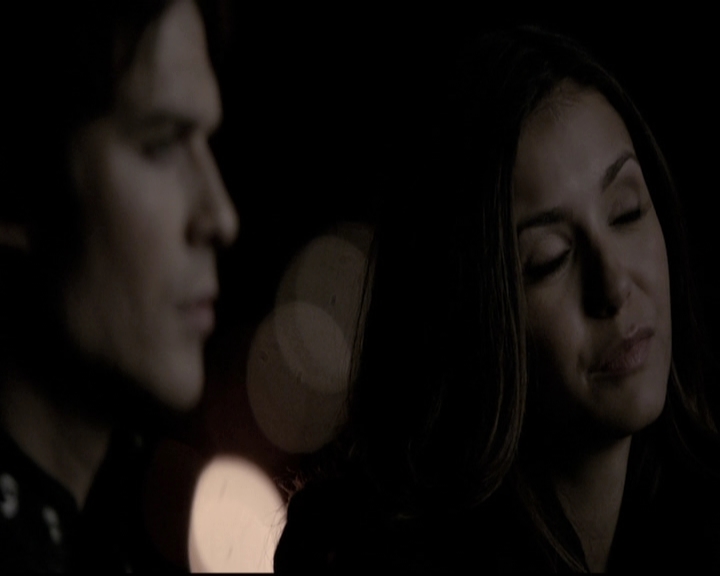 VampireDiariesWorld-dot-nl_6x18INeverCouldLoveLikeThat2102.jpg