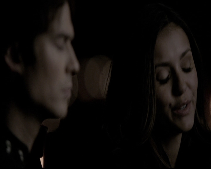 VampireDiariesWorld-dot-nl_6x18INeverCouldLoveLikeThat2104.jpg