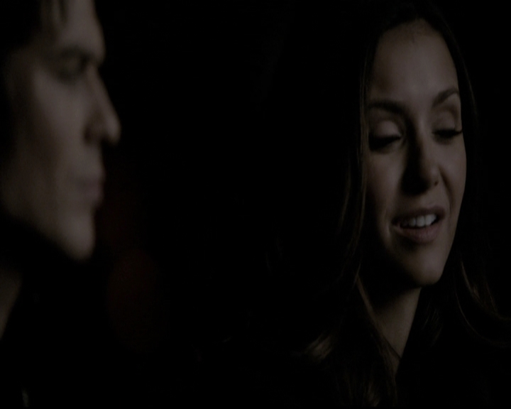 VampireDiariesWorld-dot-nl_6x18INeverCouldLoveLikeThat2109.jpg