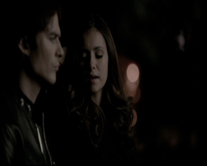 VampireDiariesWorld-dot-nl_6x18INeverCouldLoveLikeThat2121.jpg
