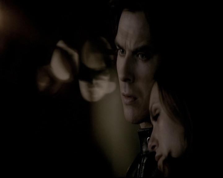 VampireDiariesWorld-dot-nl_6x18INeverCouldLoveLikeThat2138.jpg