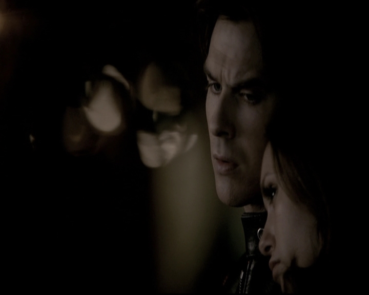 VampireDiariesWorld-dot-nl_6x18INeverCouldLoveLikeThat2140.jpg