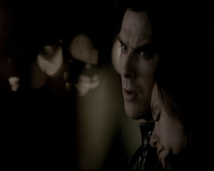 VampireDiariesWorld-dot-nl_6x18INeverCouldLoveLikeThat2141.jpg