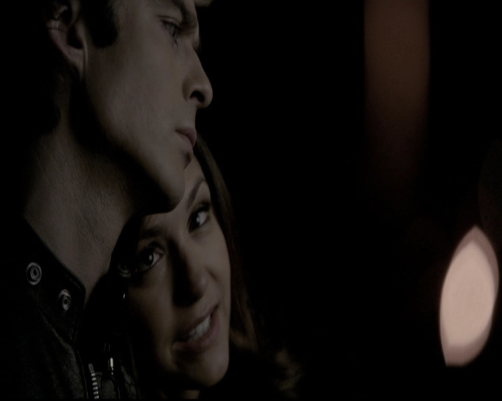 VampireDiariesWorld-dot-nl_6x18INeverCouldLoveLikeThat2149.jpg