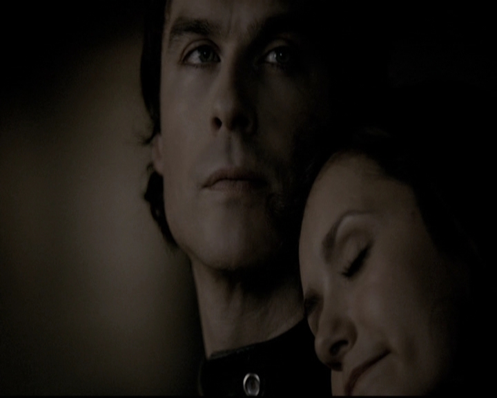 VampireDiariesWorld-dot-nl_6x18INeverCouldLoveLikeThat2162.jpg