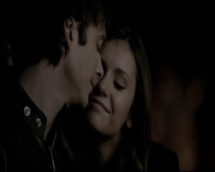 VampireDiariesWorld-dot-nl_6x18INeverCouldLoveLikeThat2169.jpg