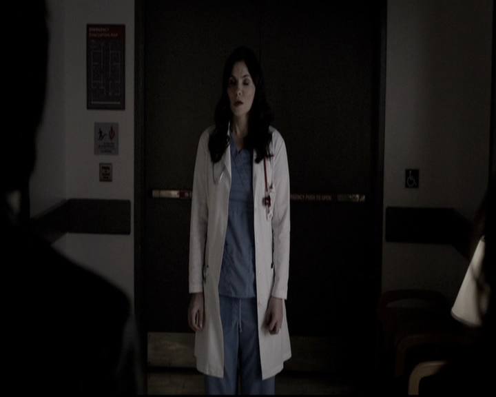 VampireDiariesWorld-dot-nl_6x18INeverCouldLoveLikeThat2187.jpg