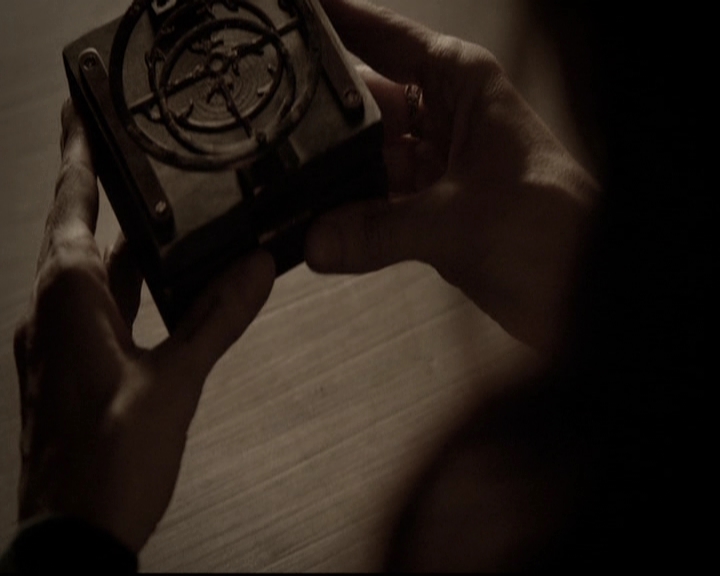 VampireDiariesWorld-dot-nl_6x18INeverCouldLoveLikeThat2211.jpg