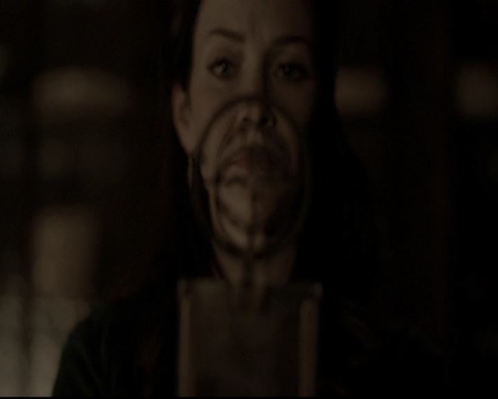 VampireDiariesWorld-dot-nl_6x18INeverCouldLoveLikeThat2221.jpg