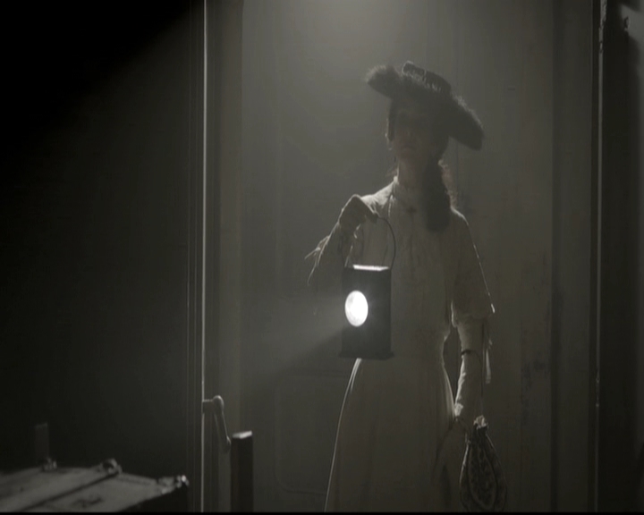 VampireDiariesWorld-dot-nl_6x18INeverCouldLoveLikeThat2227.jpg
