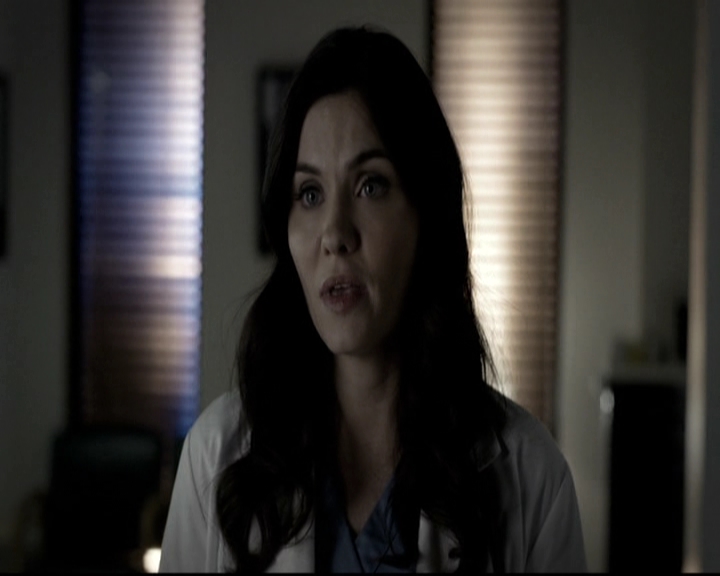 VampireDiariesWorld-dot-nl_6x18INeverCouldLoveLikeThat2242.jpg