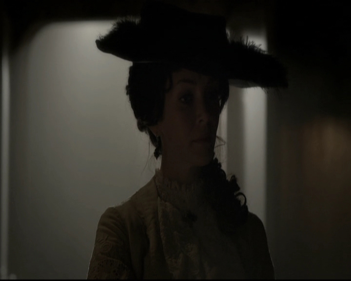 VampireDiariesWorld-dot-nl_6x18INeverCouldLoveLikeThat2251.jpg
