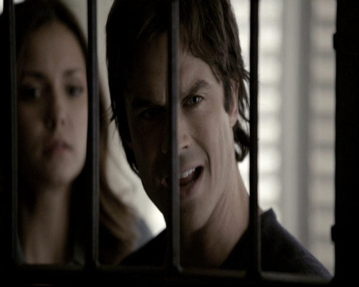 VampireDiariesWorld-dot-nl_6x19Because0804.jpg