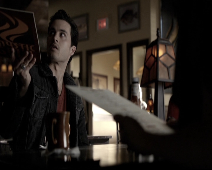 VampireDiariesWorld-dot-nl_6x19Because0896.jpg