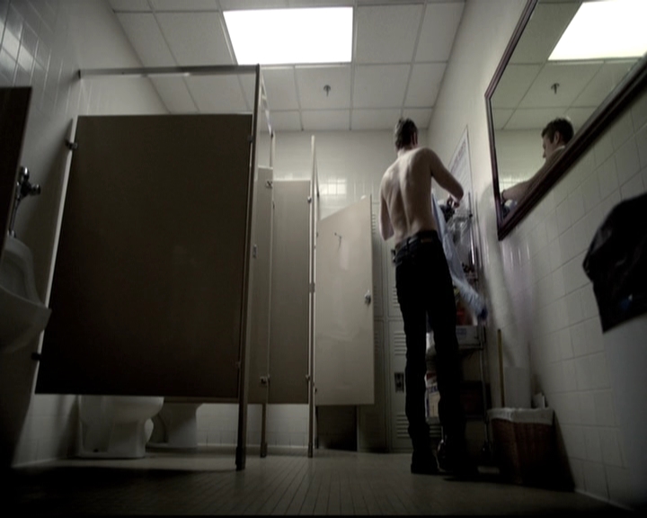 VampireDiariesWorld-dot-nl_6x19Because1028.jpg