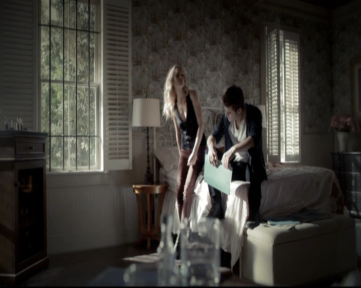 VampireDiariesWorld-dot-nl_6x19Because1245.jpg