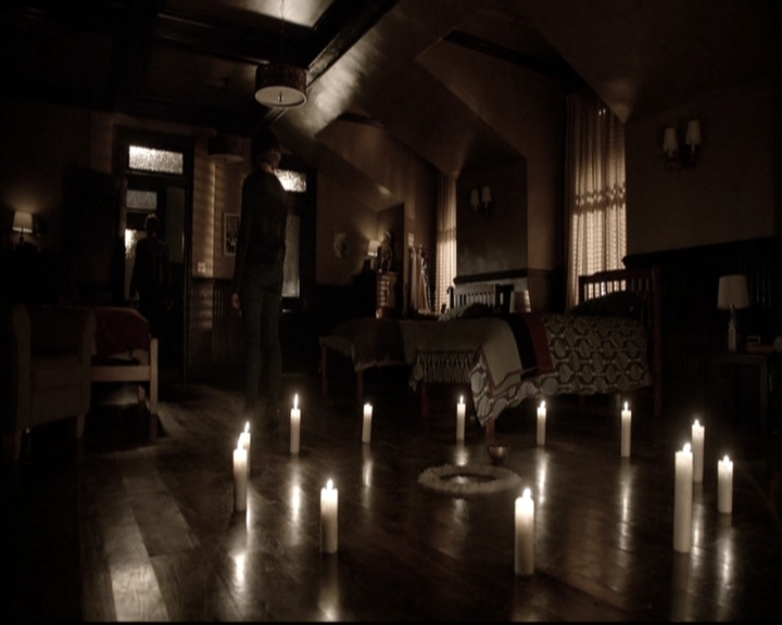 VampireDiariesWorld-dot-nl_6x19Because1485.jpg