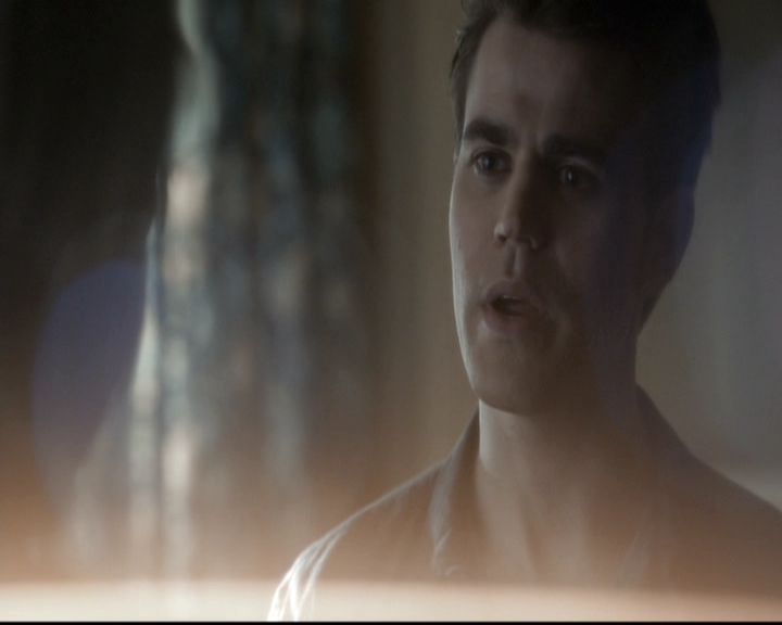 VampireDiariesWorld-dot-nl_6x19Because1663.jpg