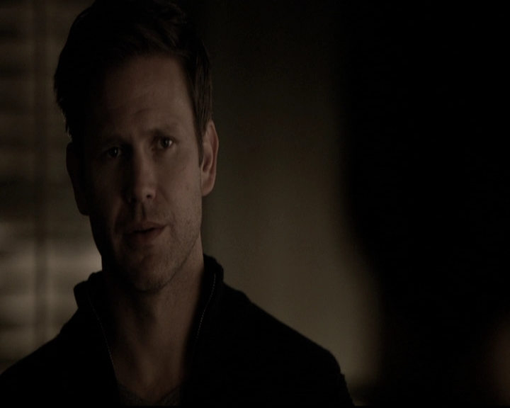 VampireDiariesWorld-dot-nl_6x19Because1925.jpg