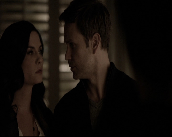 VampireDiariesWorld-dot-nl_6x19Because1929.jpg