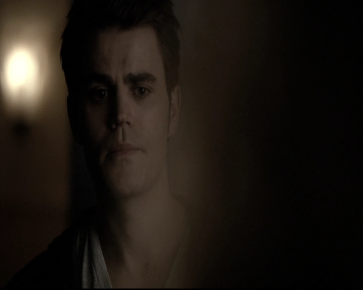 VampireDiariesWorld-dot-nl_6x19Because1992.jpg