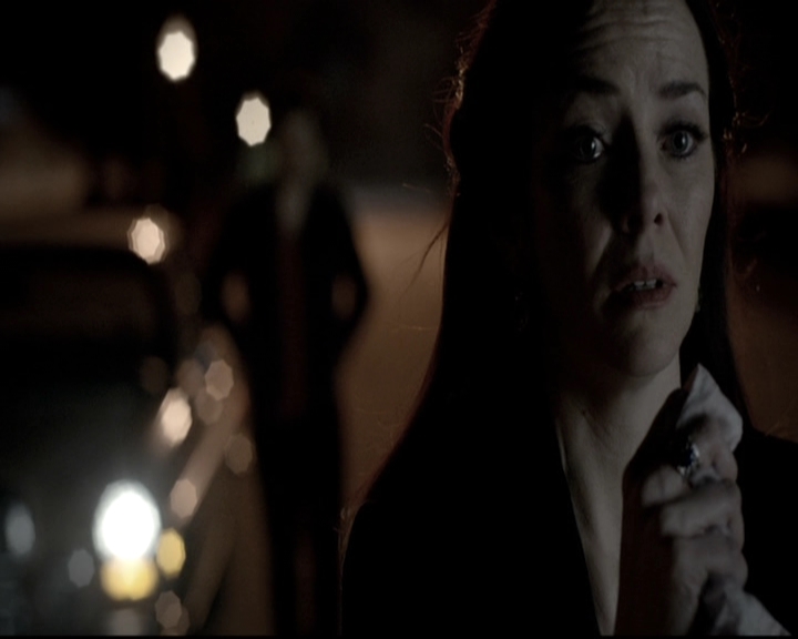 VampireDiariesWorld-dot-nl_6x19Because2041.jpg
