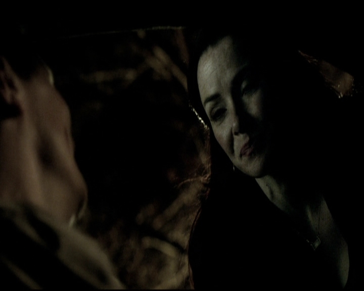 VampireDiariesWorld-dot-nl_6x19Because2088.jpg
