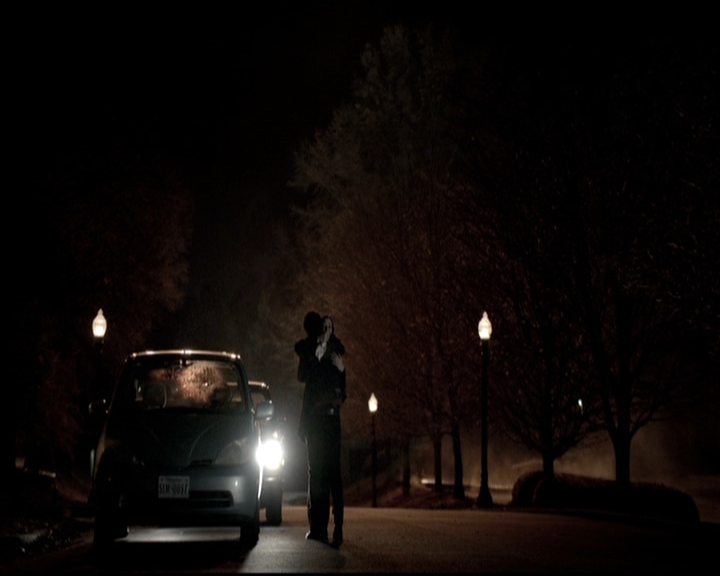 VampireDiariesWorld-dot-nl_6x19Because2148.jpg