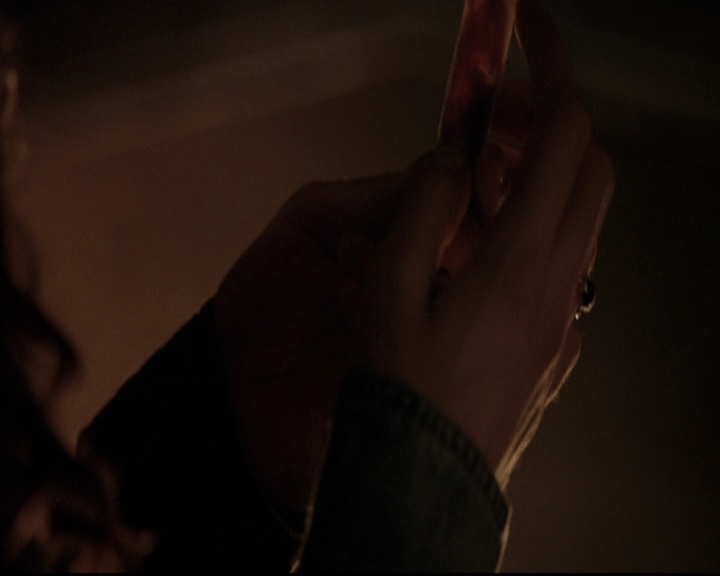 VampireDiariesWorld-dot-nl_6x19Because2153.jpg